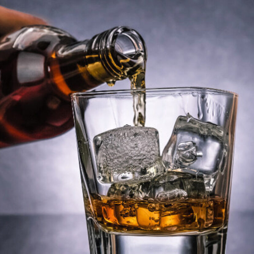 Os 15 melhores whiskys de 2023: Jack Daniels, Ballantines e muito mais! 