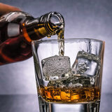 Os 15 Melhores Whiskys de 2024: Johnnie Walker, Chivas e muito mais!