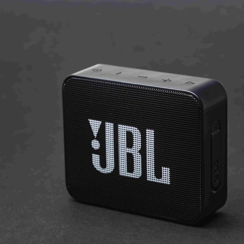 As 10 melhores caixas de som JBL em 2024: JBL Go, JBL Charge e muito mais!