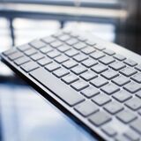 Os 10 melhores teclados para MacBook de 2024: Logitech, Multilaser e muito mais!