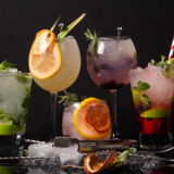 Os 10 Melhores Copos Para Drinks de 2024: de vidro, acrílico e muito mais!