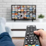 As 10 Melhores TVs de até 3000 reais de 2022: Philips, Samsung e muito mais!