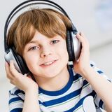 Os 10 Melhores Fones de Ouvido Infantis de 2022: JBL, Knup e muito mais!