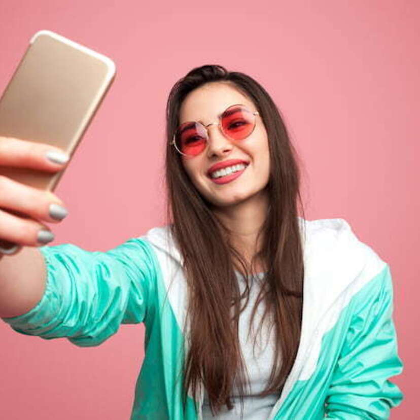 Os 10 Melhores Celulares para Selfie de 2023: Apple, Samsung e muito mais!