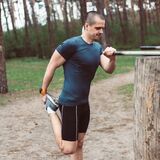 Alongamento muscular: o que é, tipos, benefícios, exercícios e mais!