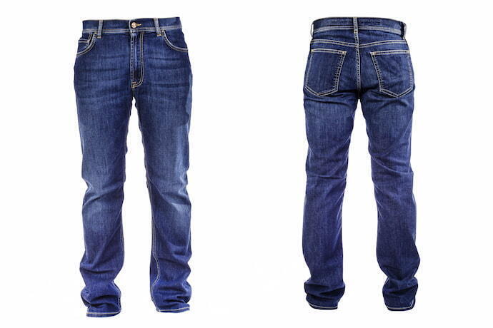 Frente e costas de calça jeans