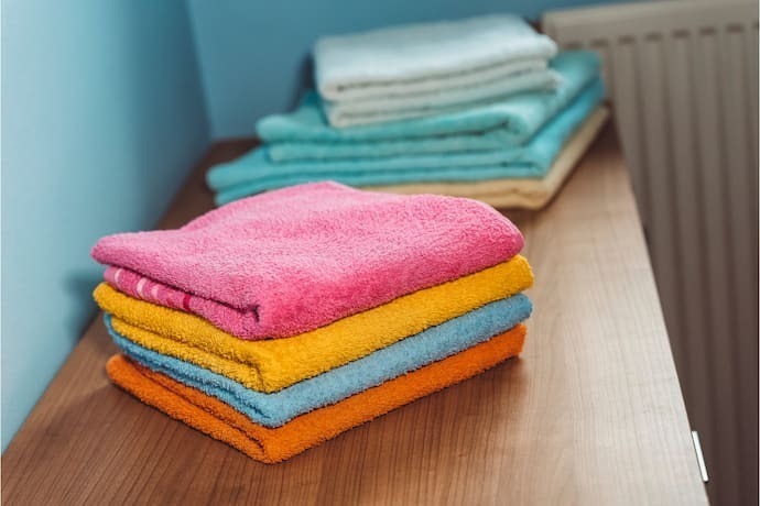 Várias toalhas recém lavadas