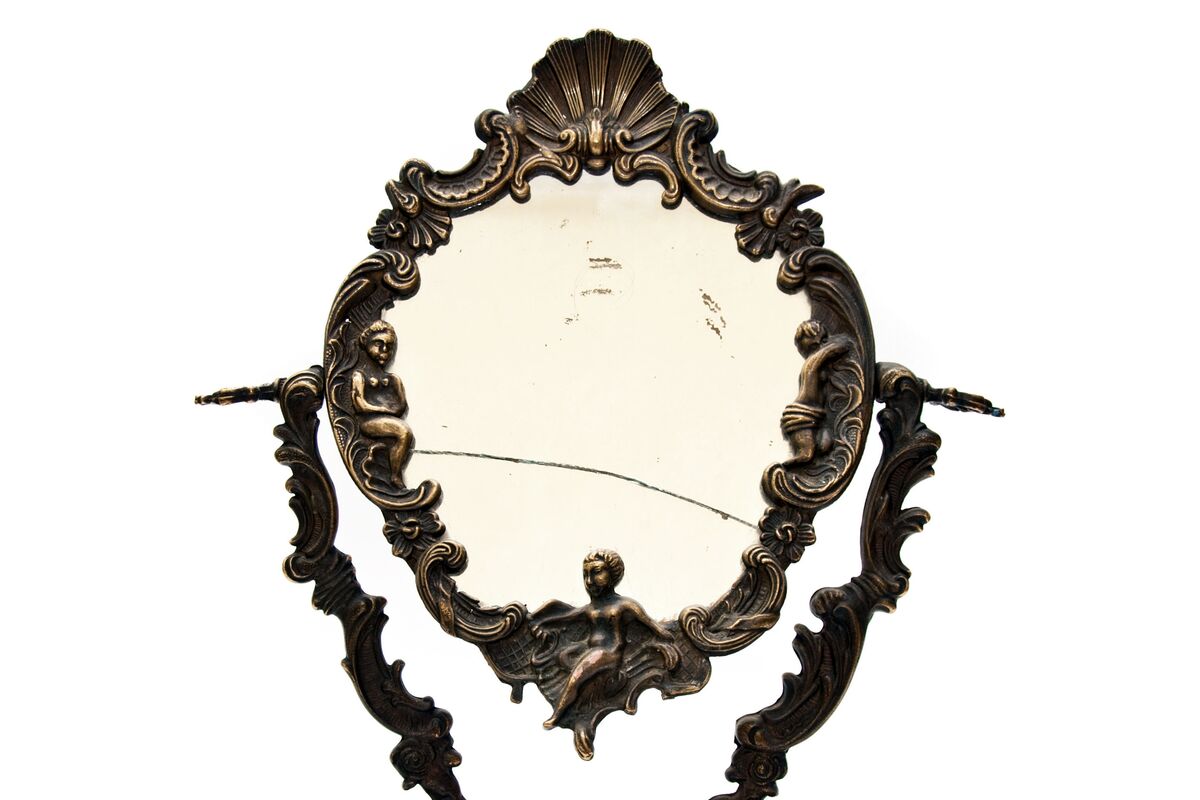 Espelho veneziano com moldura envelhecida