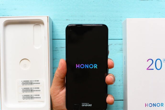 Celular da Huawei modelo Honor