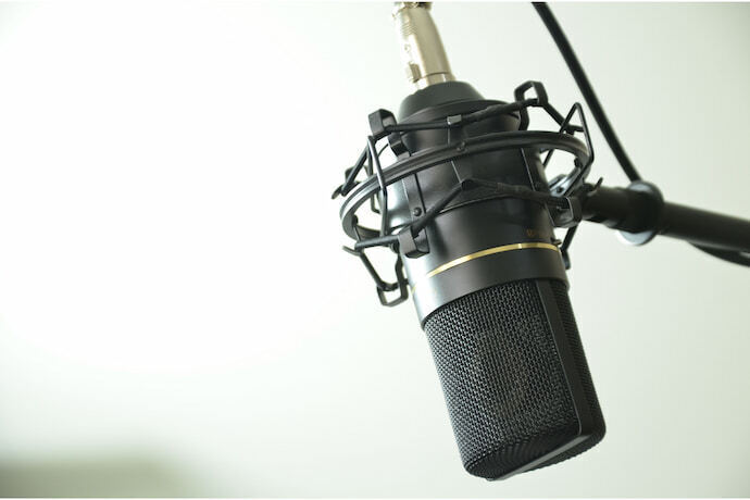 Microfone condensador preto