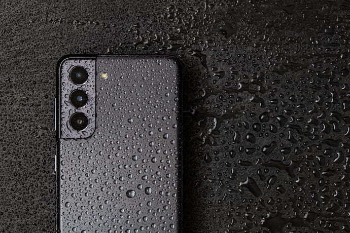 Celular Samsung molhado